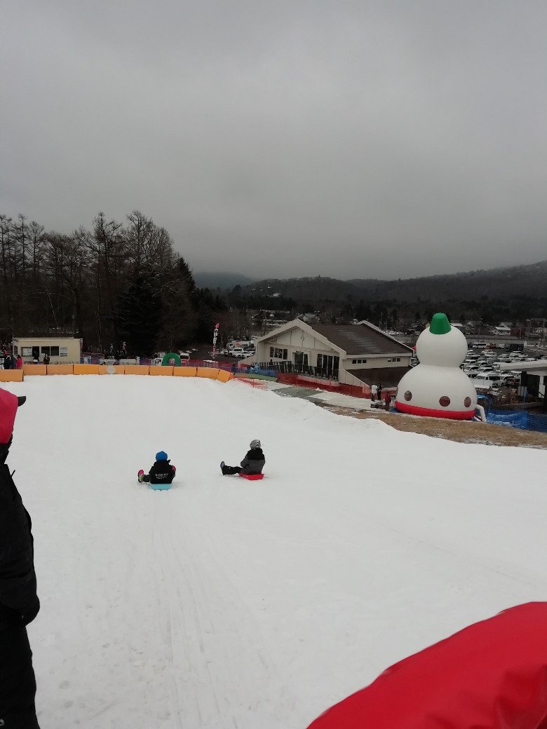 軽井沢 さくっと冬旅 子供とスキーってどう 準備にかかる費用や遊びにかかるコストってどのくらい 旅 暮 子
